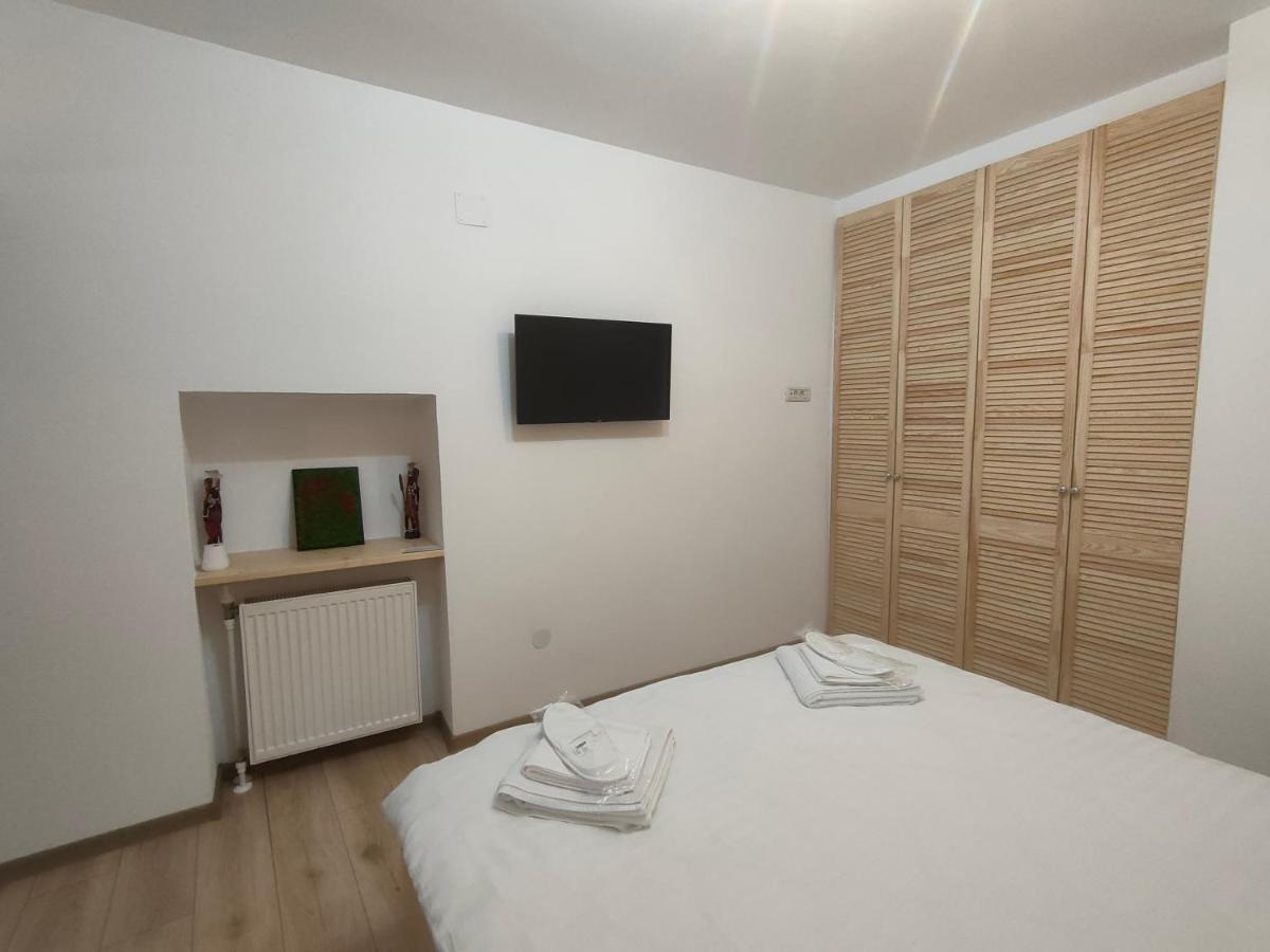 Vania Studio Apartment Sibiu Luaran gambar